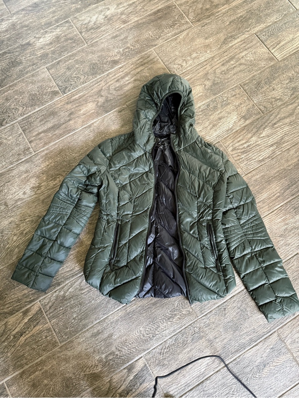 BCBGeneration Hooded Quilted Puffer Jacket in Olive